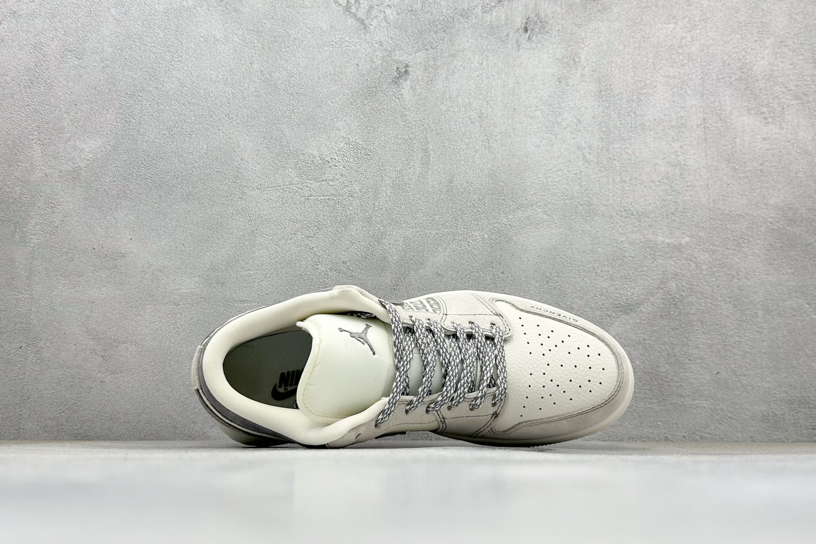 280 Air Jordan 1 Low AJ1 乔1 “纪梵希联名---米白灰”高端定制 低帮复古篮球鞋 LD8888-008