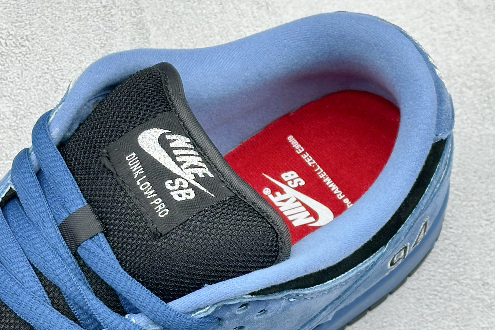 200 Supreme x 94Nike Dunk SB Dunk Low 黑篮低帮休闲滑板鞋 HQ8487-400