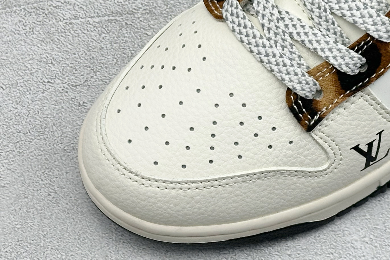 280 XC版Nike SB Dunk Low LV联名 暗红勾 周年高端定制 低帮休闲板鞋 XS6089-627