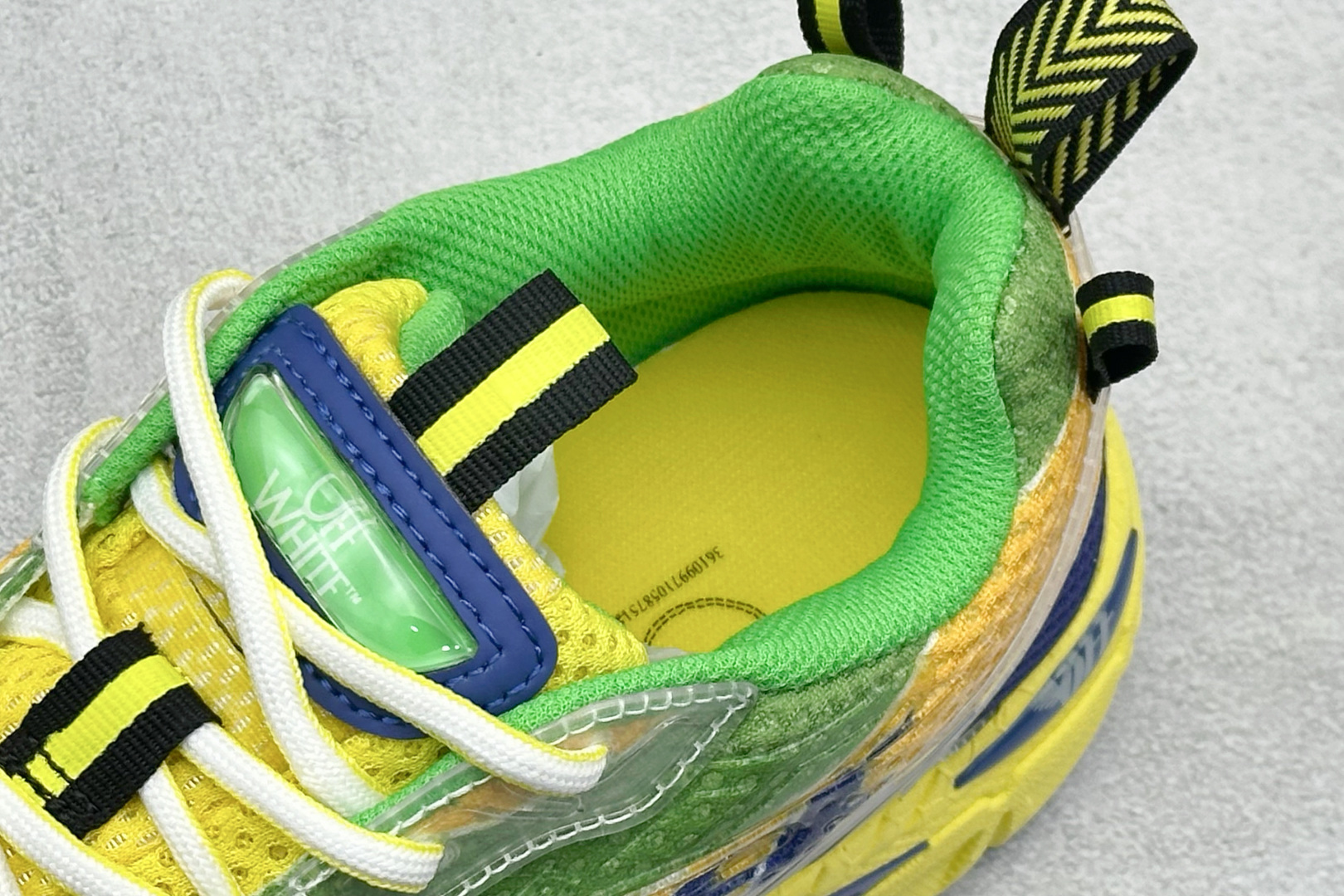 380 S版 Off-White最新款跑鞋 OMIA295F24FAB-001