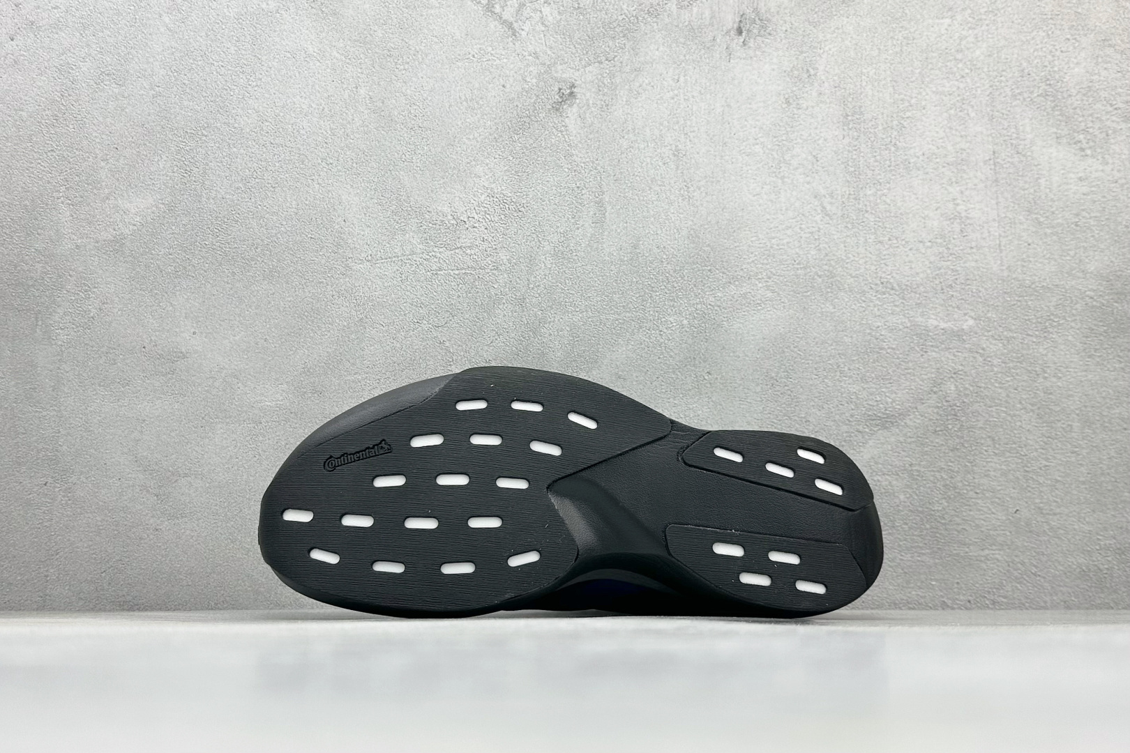 260 P Adidas Adizero Evo SL 阿迪超轻透气缓震跑鞋 KI3392