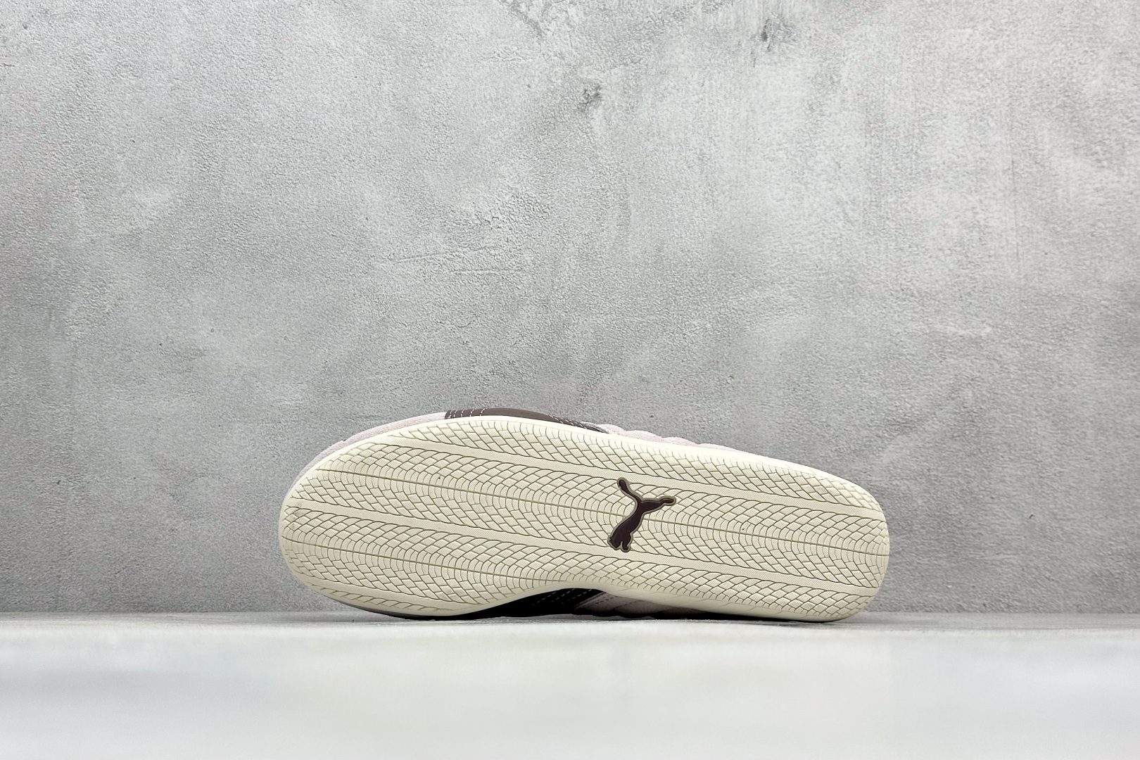 CS版Puma Speedcet OG 彪马低帮复古运动休闲赛车跑鞋 以趣味十足又前卫复古的设计引领潮流