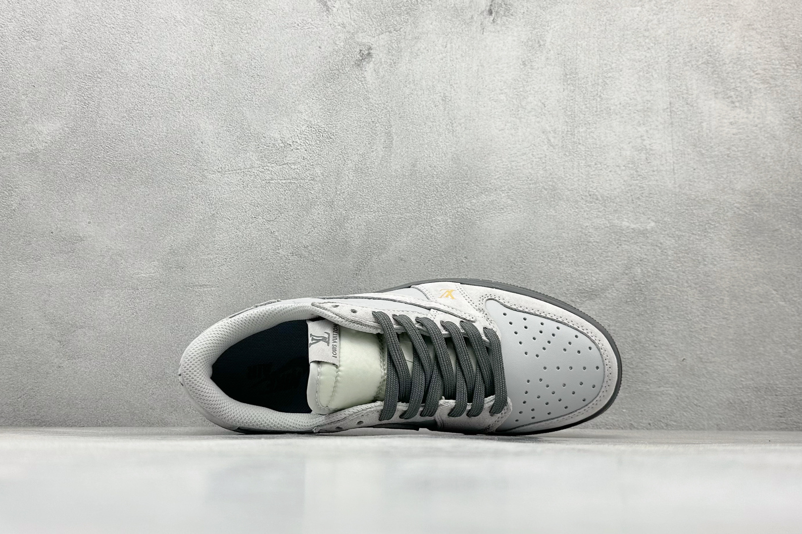 280 XC版Travis Scott x Fragment Design x Air Jordan 1 Low SP AJ1 乔1联名 灰猪八压花 低帮文化休闲板鞋 DZ5899-040