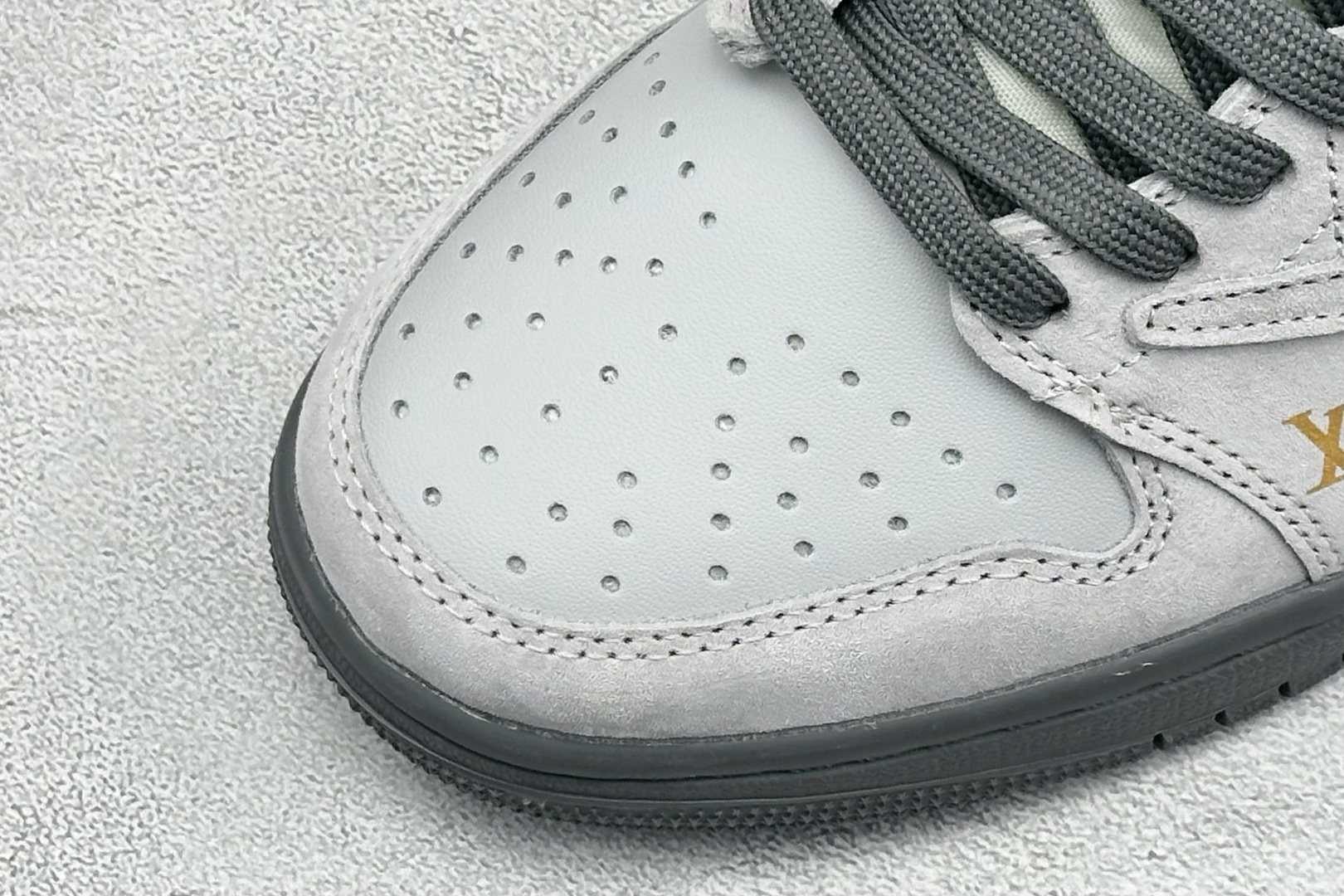 280 XC版Travis Scott x Fragment Design x Air Jordan 1 Low SP AJ1 乔1联名 灰猪八压花 低帮文化休闲板鞋 DZ5899-040