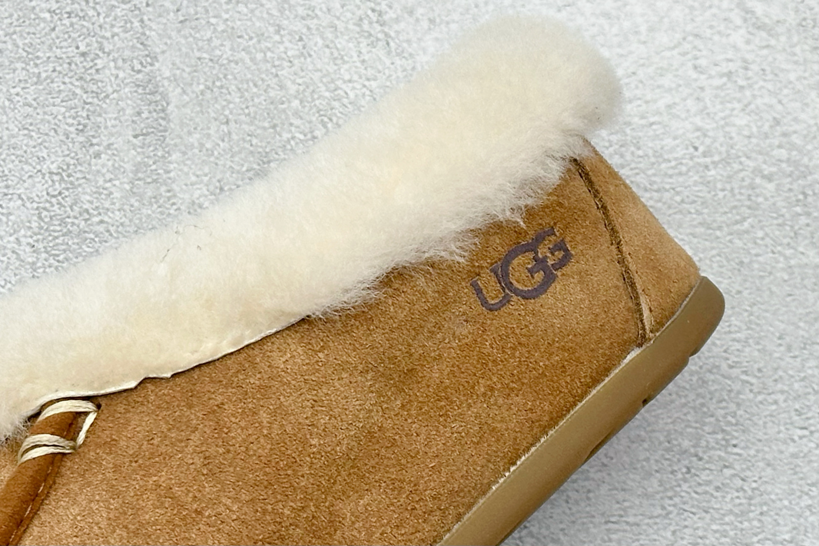 260 UGG 百搭单品 东莞纯原UGG 秋冬羊皮毛一脚蹬懒人鞋 1171391
