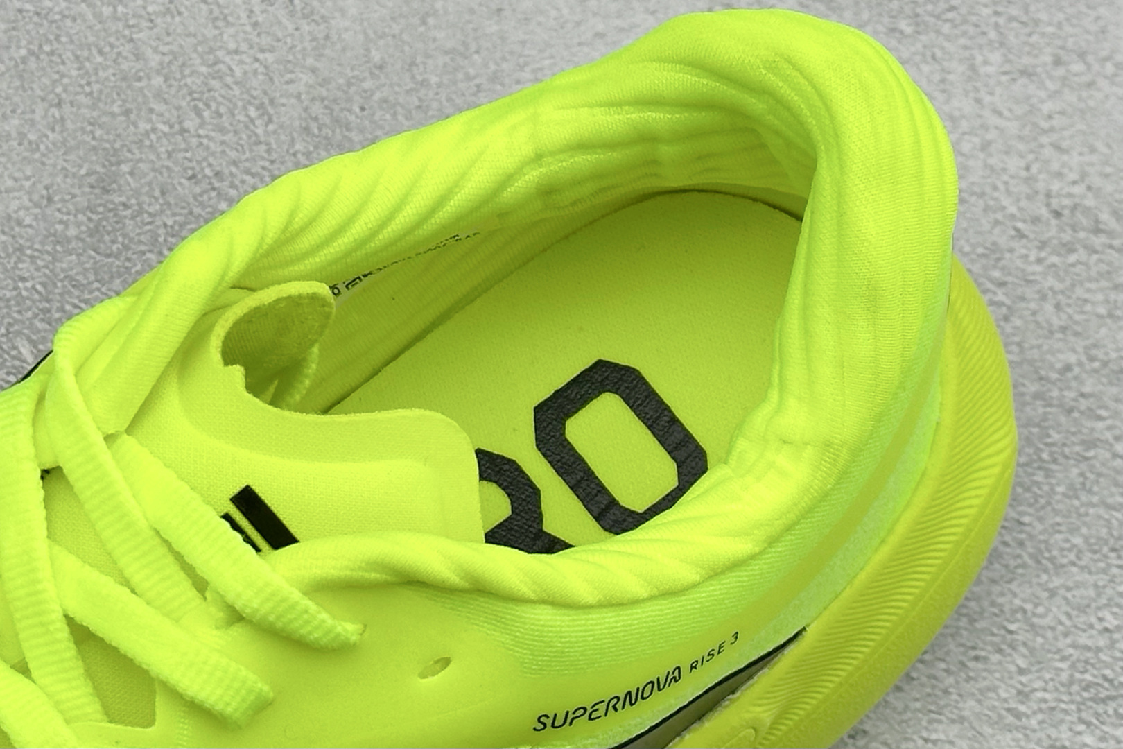 180 Adidas Adizero Adios Pro 4 阿迪达斯 耐磨减震专业跑步鞋 JR7371