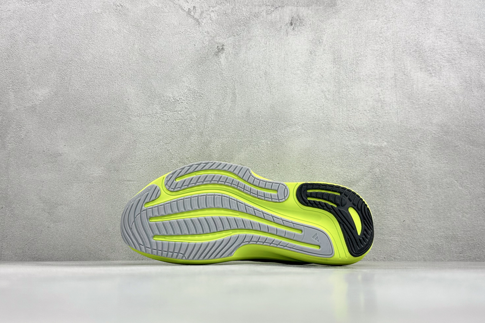 180 Adidas Adizero Adios Pro 4 阿迪达斯 耐磨减震专业跑步鞋 JR7371