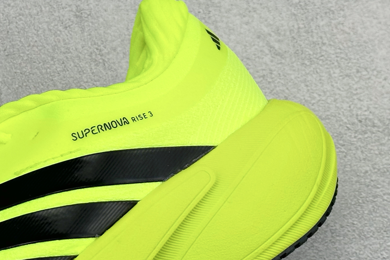 180 Adidas Adizero Adios Pro 4 阿迪达斯 耐磨减震专业跑步鞋 JR7371