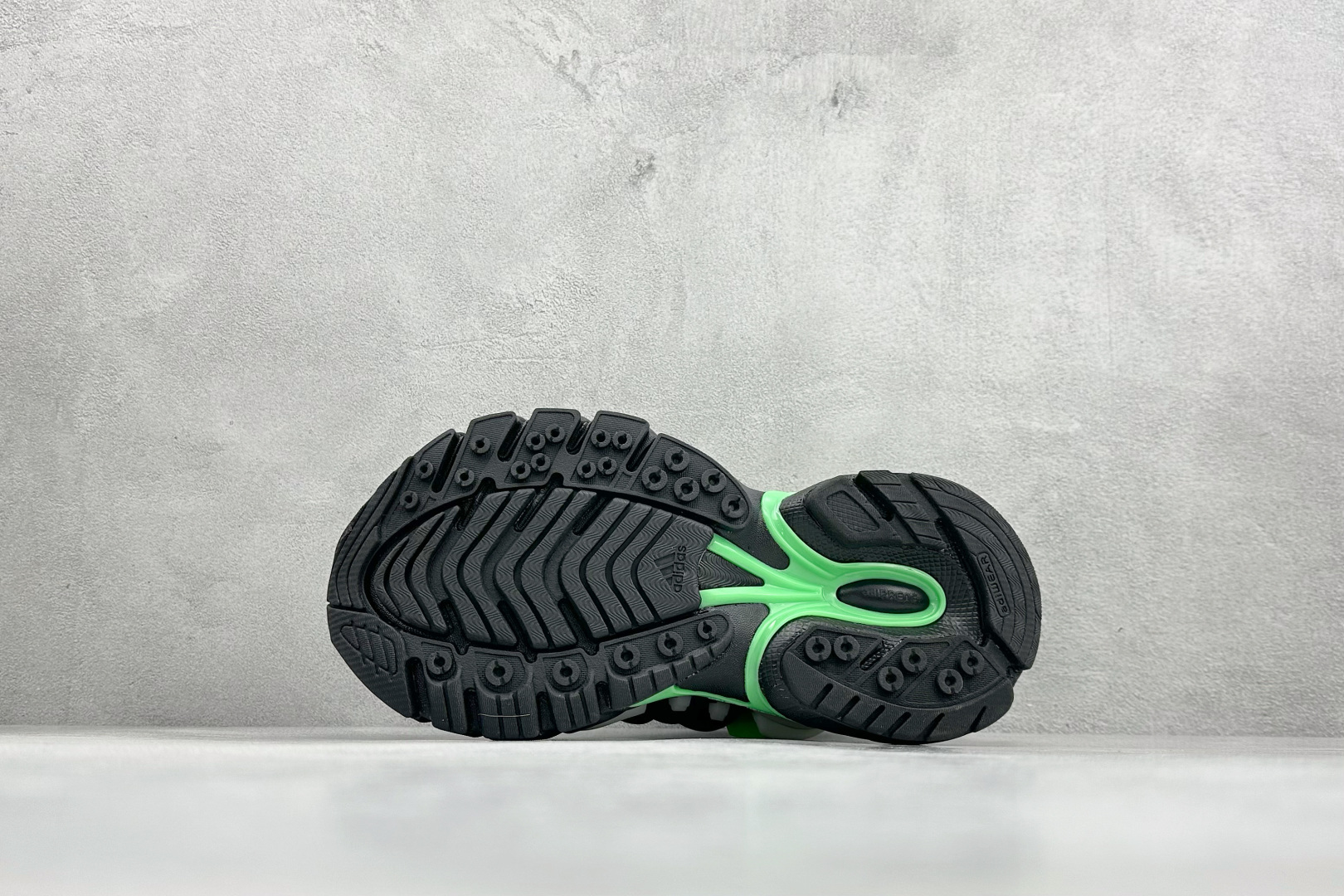 240 Adidas Originals Adistar Jellyfish 阿迪复古舒适防滑减震运动鞋 JP9266