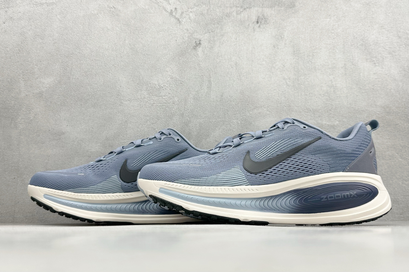 💰 RS版 NK Zoom VOMERO 18 网面透气轻量跑鞋外贸专供订单 原厂折返国内销售 国外专柜