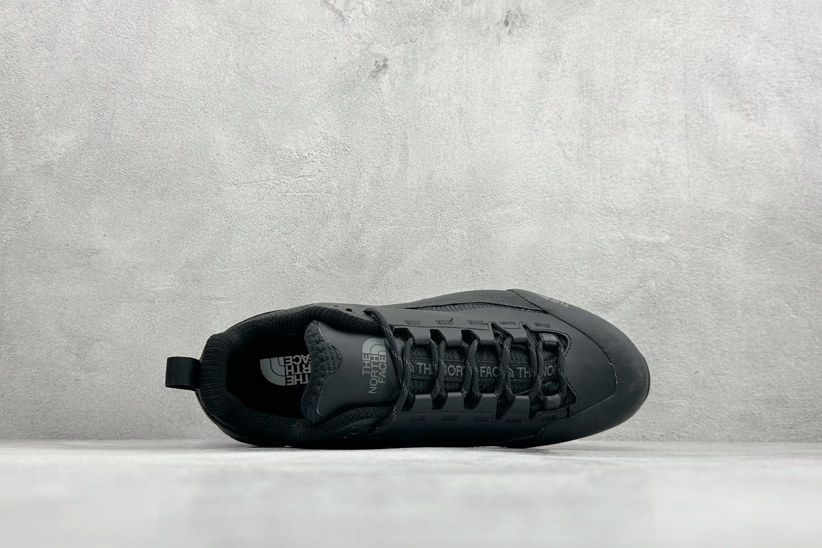 260 北面M VERTO ALPINE MID GORE-TEX低帮户外防水机能鞋 NFOA83NBMN8-382