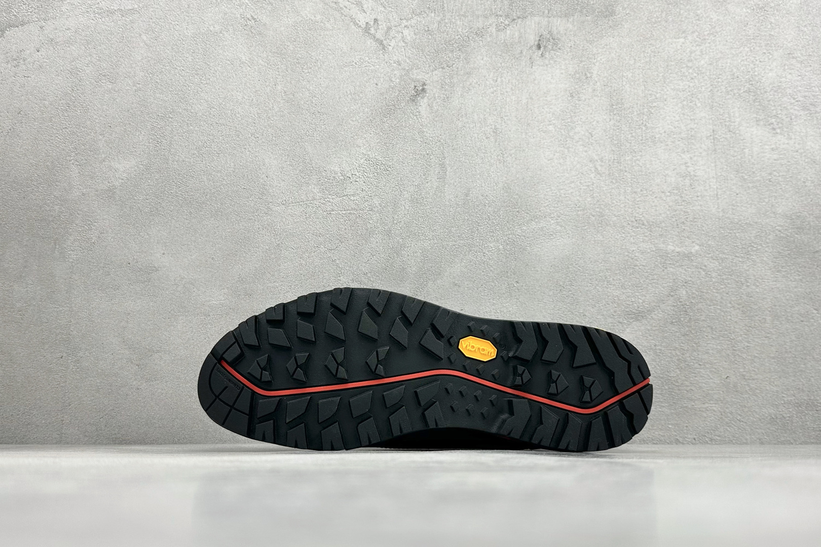 260 北面M VERTO ALPINE MID GORE-TEX低帮户外防水机能鞋 NFOA83NBMN8-384