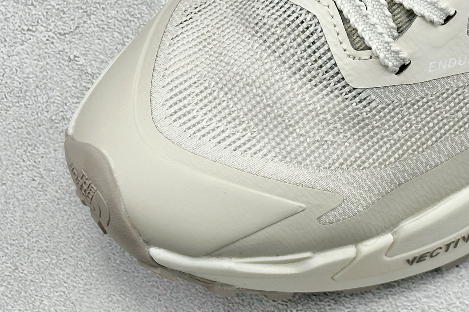 180 北面 M VECTIV ENDURIS 4 圆头系带减震耐磨低帮徒步鞋 NS97R03D