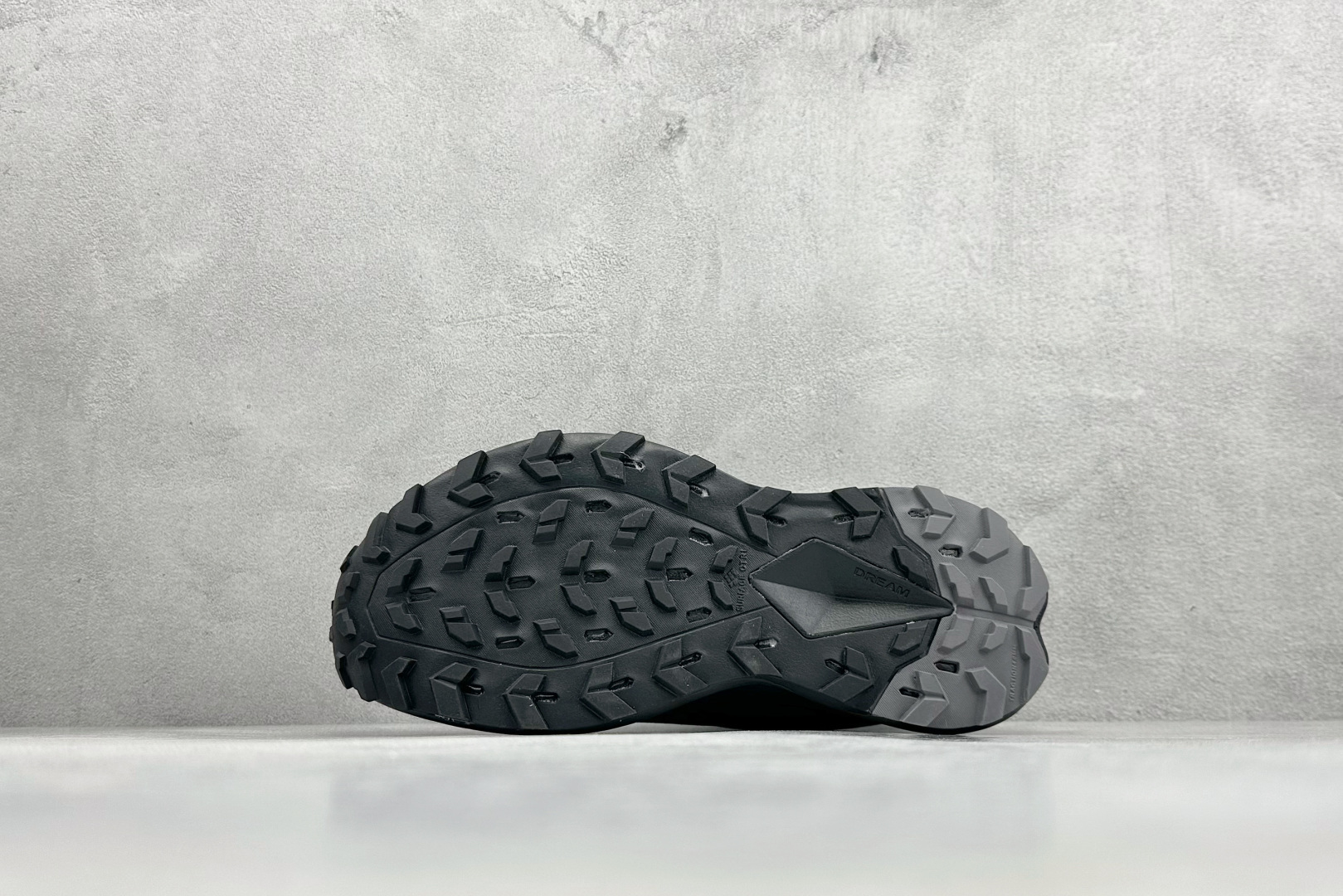 180 北面 M VECTIV ENDURIS 4 圆头系带减震耐磨低帮徒步鞋 NFOA8AEP-W90