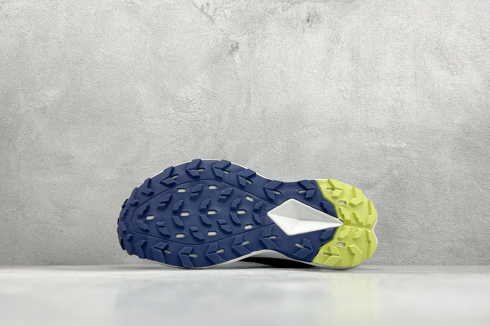 180 北面 M VECTIV ENDURIS 4 圆头系带减震耐磨低帮徒步鞋 NS97R03C