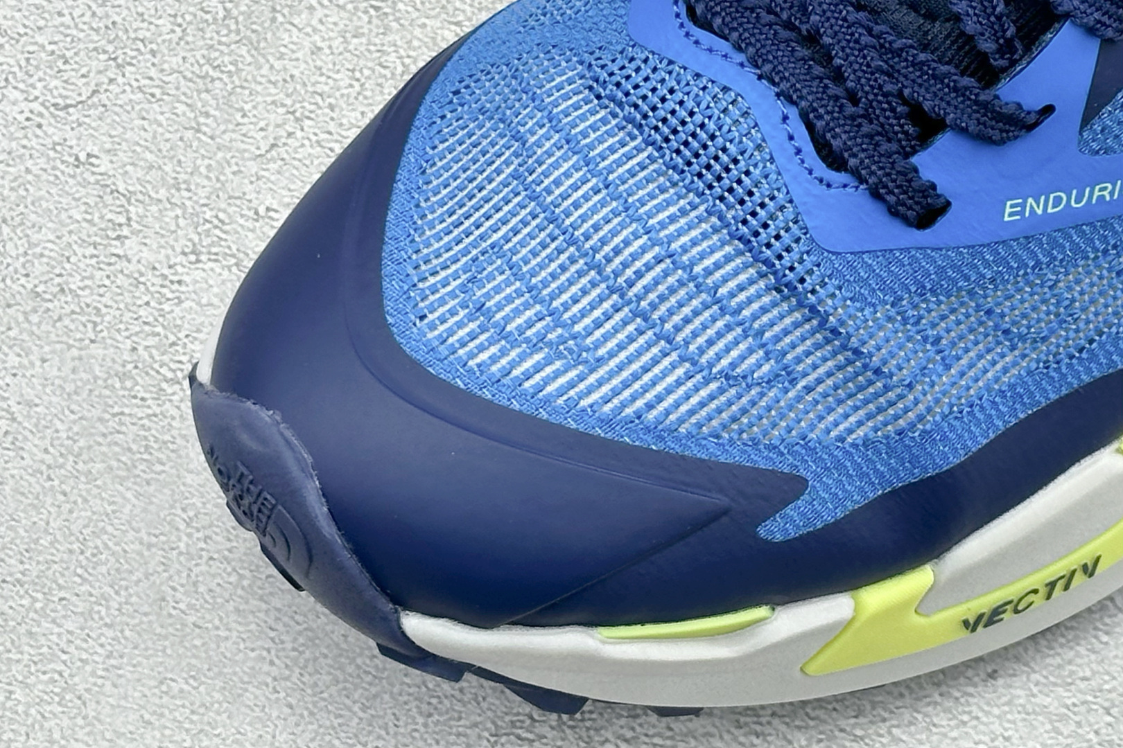 180 北面 M VECTIV ENDURIS 4 圆头系带减震耐磨低帮徒步鞋 NS97R03C