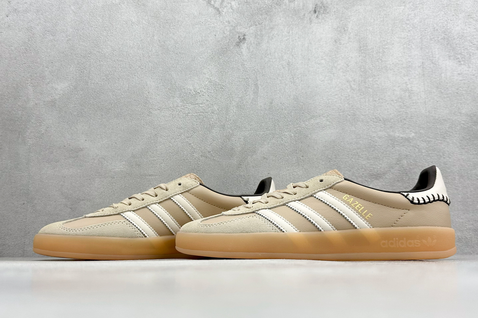 160 Adidas Originals Gazelle Indoor 三叶草复古休闲防滑耐磨低帮板鞋 JQ1751
