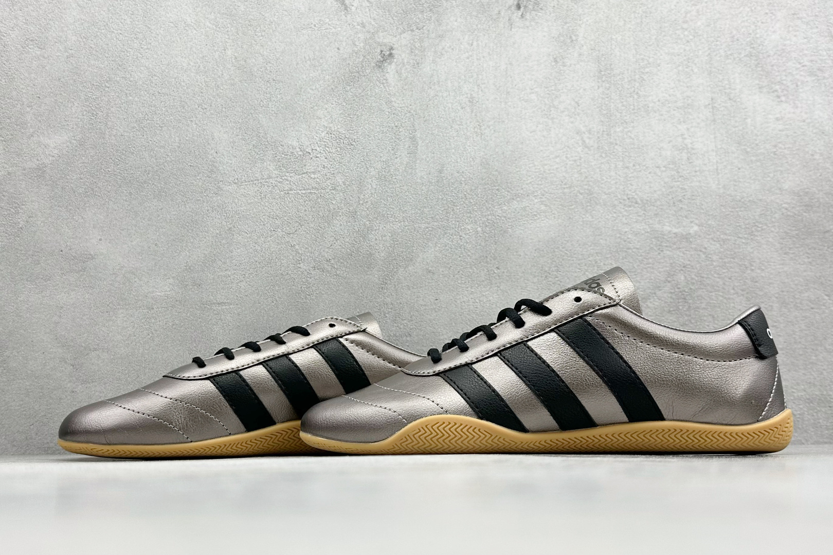 150 Adidas Grand Court 阿迪舒适百搭时尚简约低帮网球鞋 JQ9681