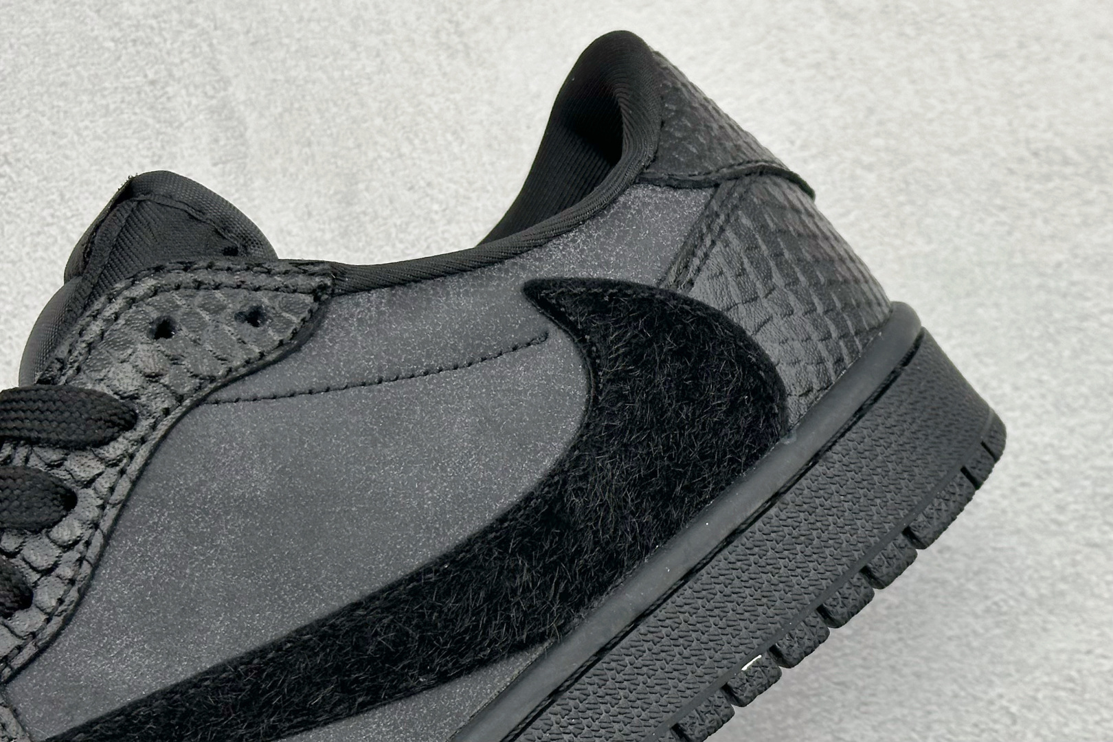 280 Travis Scott x Jordan 1 Low “科比限定” 高端定制 乔丹倒勾低帮休闲板鞋 LD2028-039