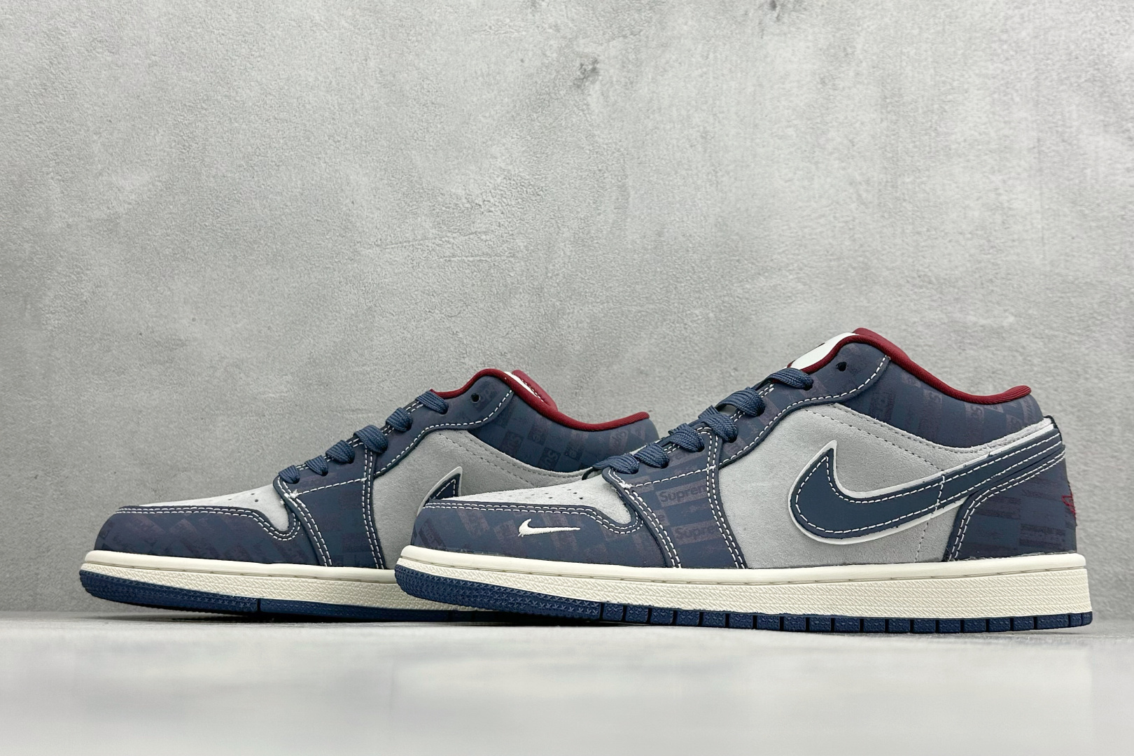 XC版Nike Jordan Air Jordan 1“Supreme联名——暗灰蓝” 高端定制 低帮 复古 减震 防滑 耐磨 篮球鞋 QG1988-015