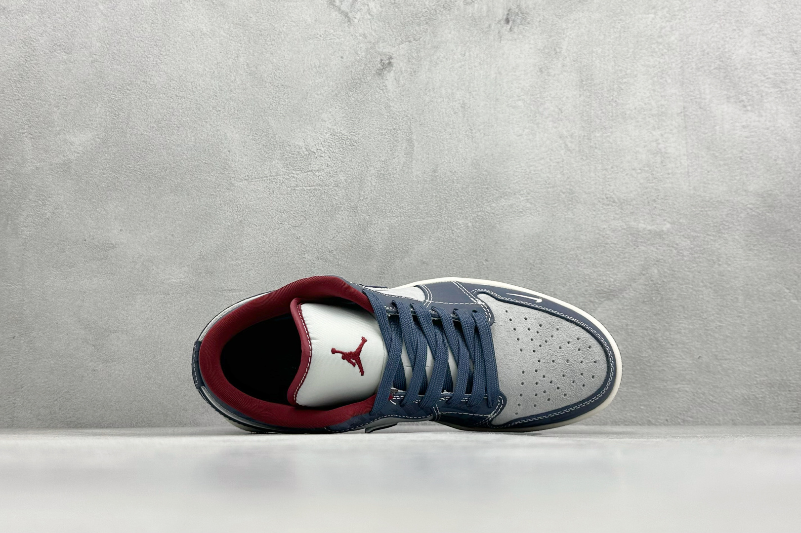 XC版Nike Jordan Air Jordan 1“Supreme联名——暗灰蓝” 高端定制 低帮 复古 减震 防滑 耐磨 篮球鞋 QG1988-015