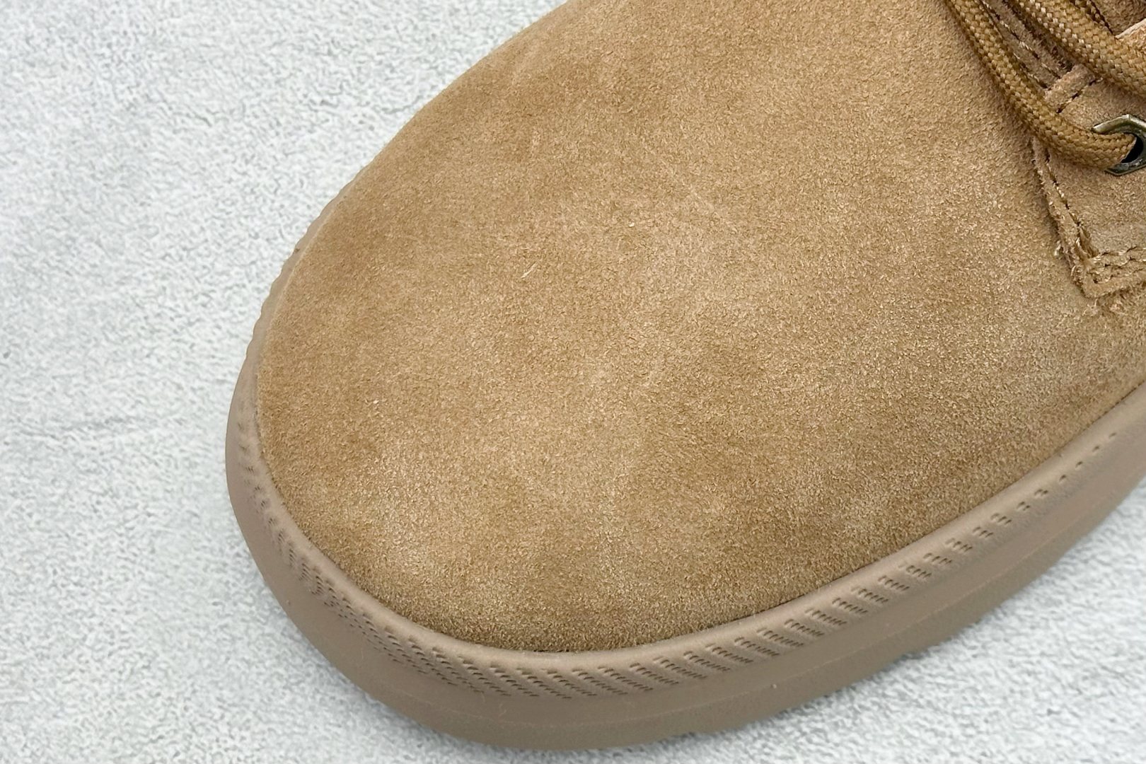 300 UGG Classic UItra 高帮伯利恰克鞋 一体雪地靴 M/1153750-CHE