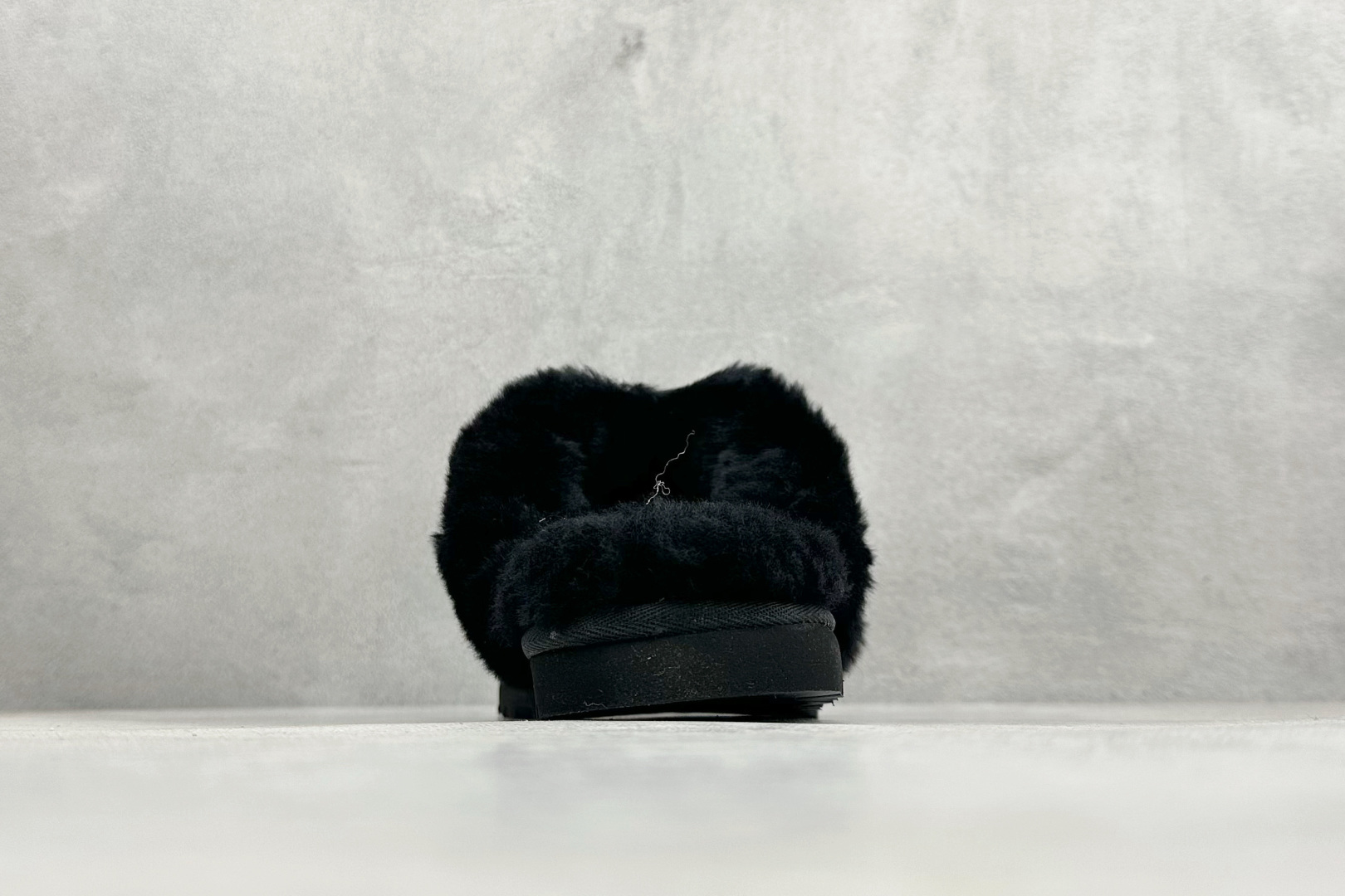 220 UGG W LORIA FUR SLIDE 时尚套脚 EVA 防磨包头加绒拖鞋 1174571-BLK