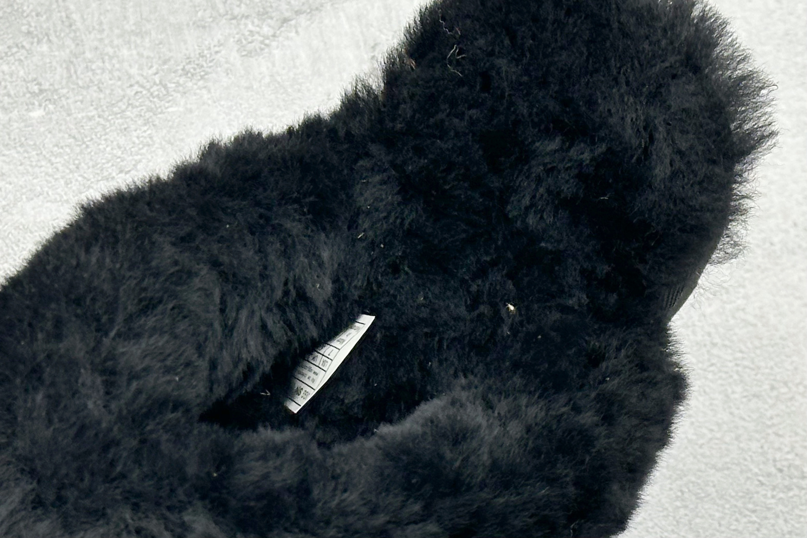 220 UGG W LORIA FUR SLIDE 时尚套脚 EVA 防磨包头加绒拖鞋 1174571-BLK