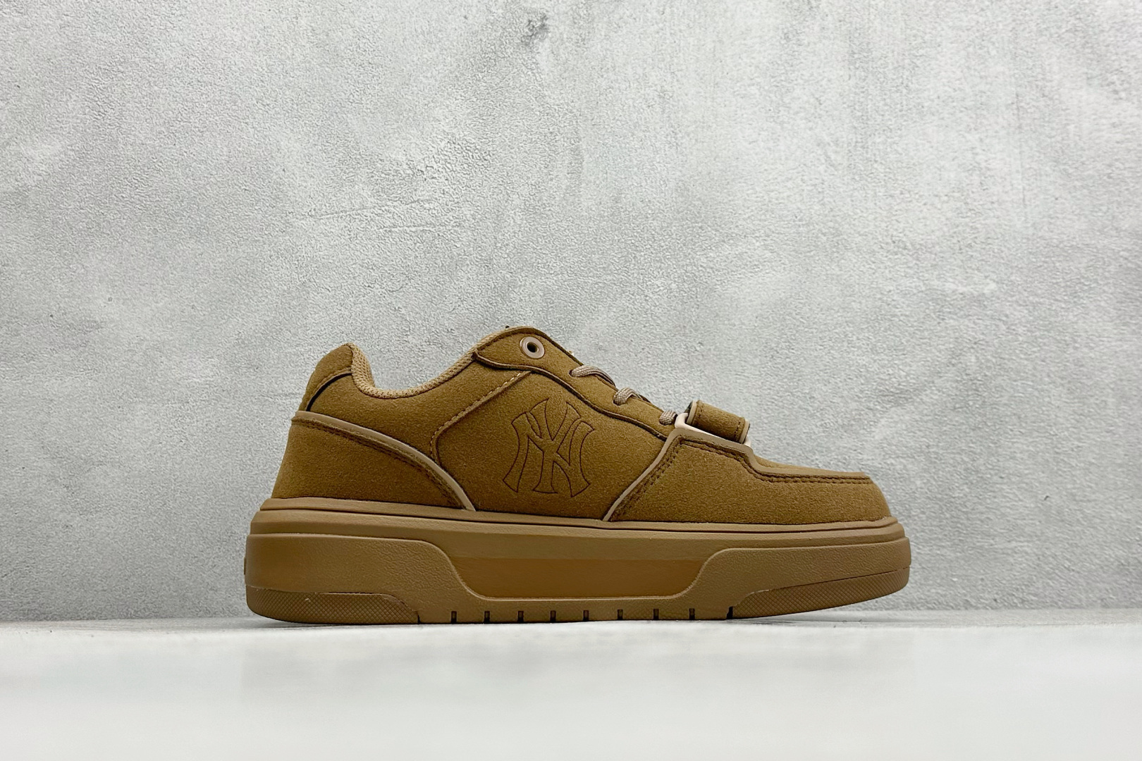 180 MLB Chunky Liner 学长鞋系列低帮老爹风轻量增高厚底百搭休闲运动慢跑鞋 3ASXP015N