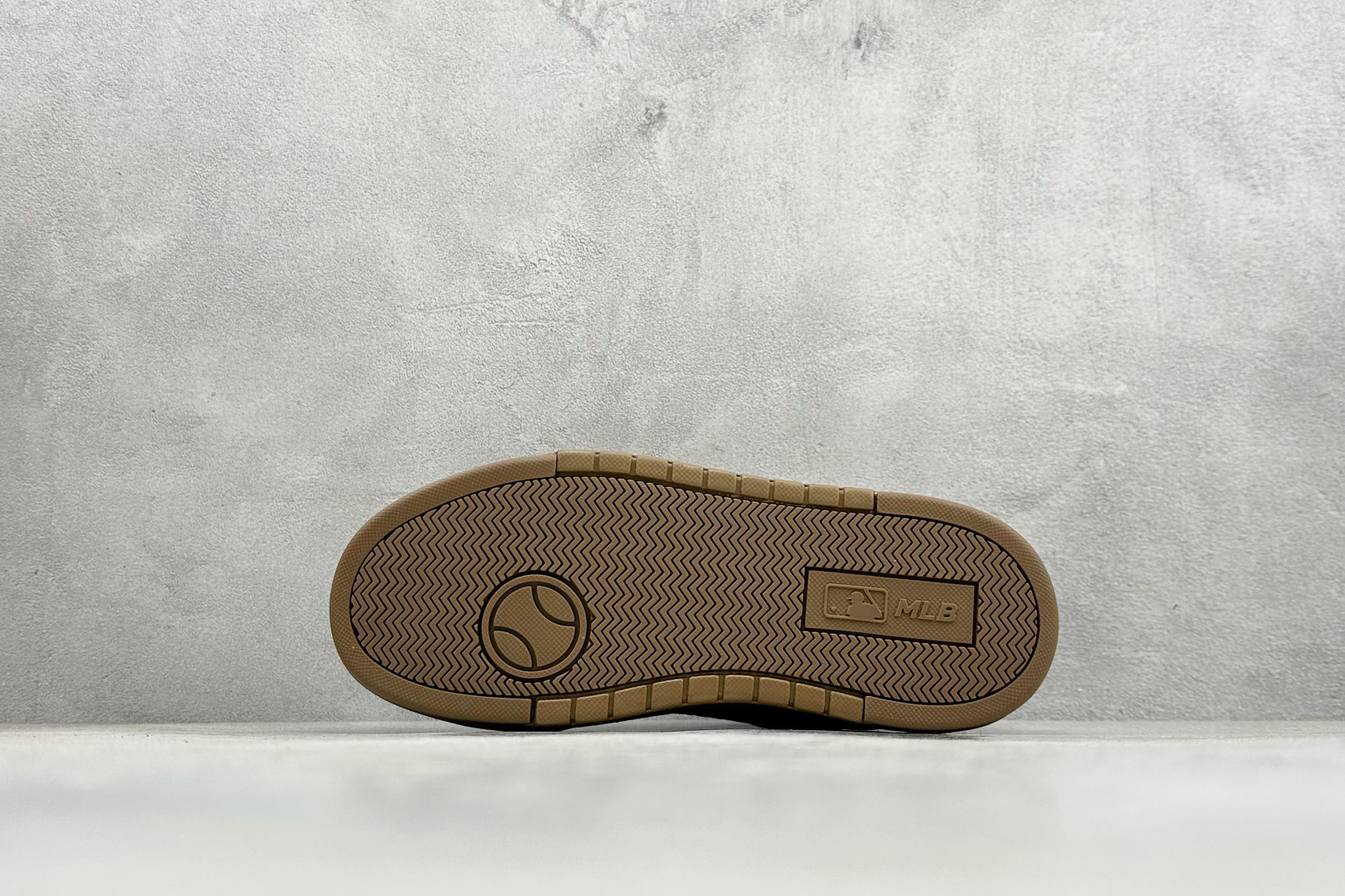 180 MLB Chunky Liner 学长鞋系列低帮老爹风轻量增高厚底百搭休闲运动慢跑鞋 3ASXP015N