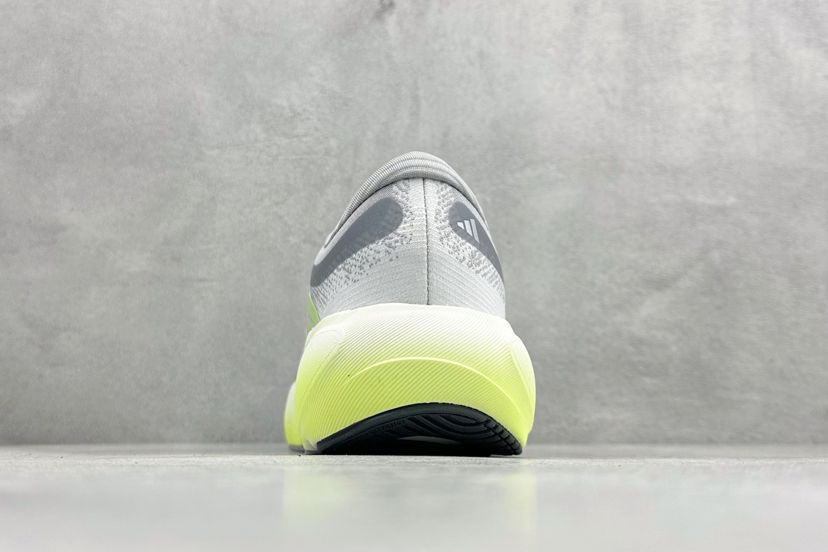 Adidas Adizero Adios Pro 4 阿迪达斯 耐磨减震专业跑步鞋 JR7472