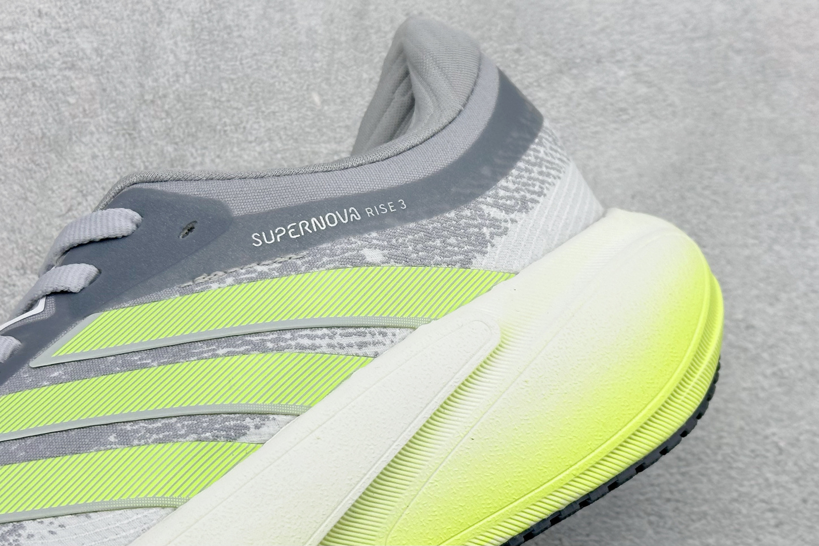 Adidas Adizero Adios Pro 4 阿迪达斯 耐磨减震专业跑步鞋 JR7472