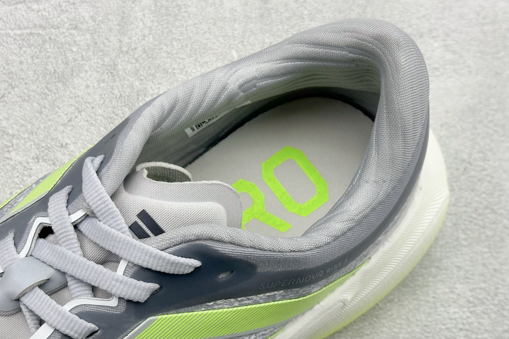 Adidas Adizero Adios Pro 4 阿迪达斯 耐磨减震专业跑步鞋 JR7472