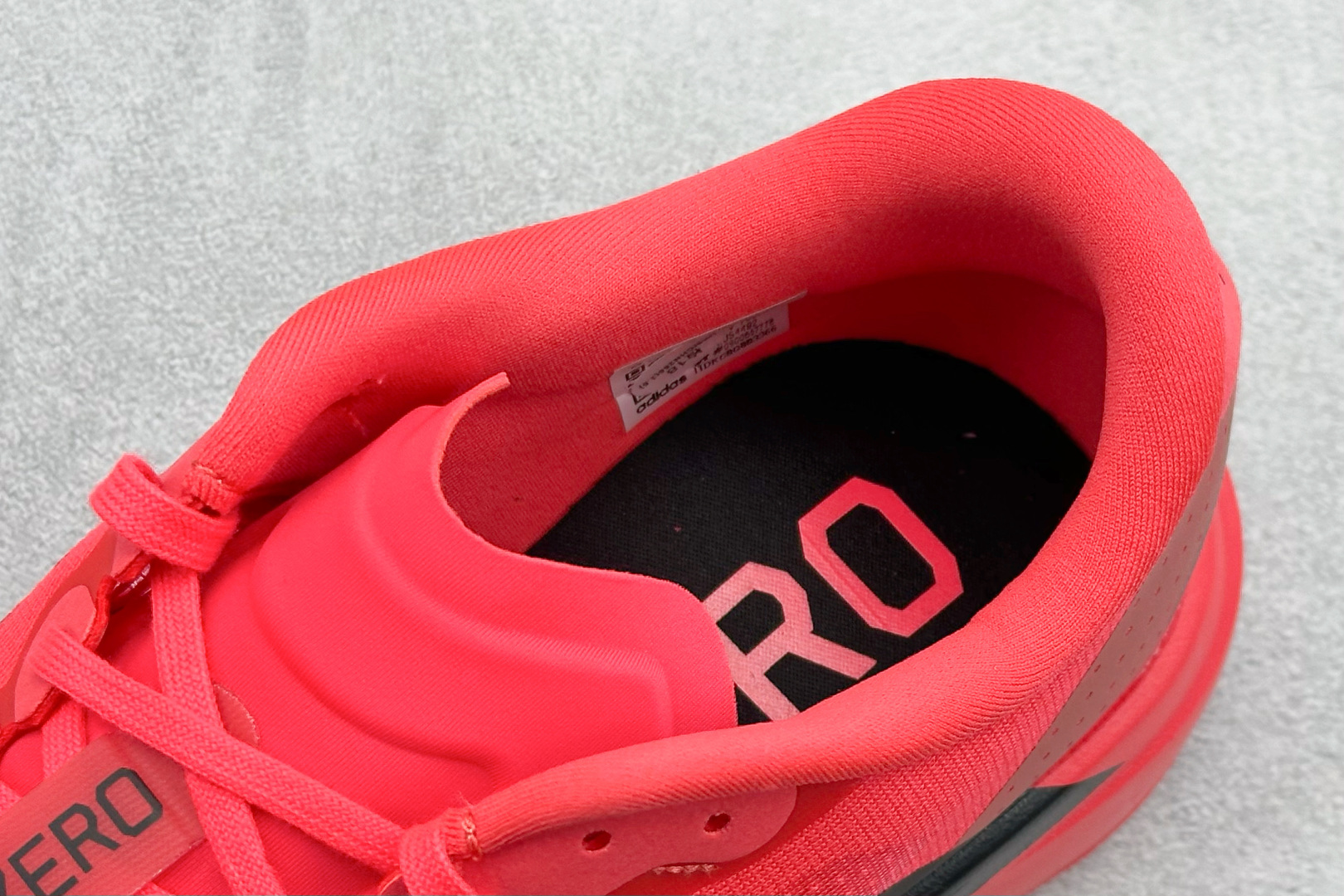 RS版 Adidas Adizero Evo SL 阿迪超轻透气缓震跑鞋 JS4492-莆田鞋,莆田鞋货源,高仿鞋,高仿鞋货源,安福档口,莆田高仿鞋,莆田鞋批发,高仿鞋批发,莆田高仿运动鞋,高仿运动鞋,莆田运动鞋 RS版 Adidas Adizero Evo SL 阿迪超轻透气缓震跑鞋 JS4492