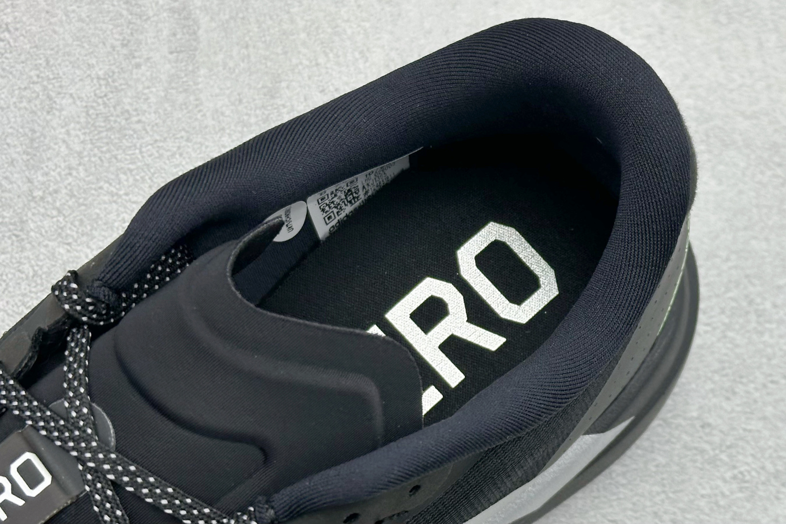 RS版 Adidas Adizero Evo SL 阿迪超轻透气缓震跑鞋 KJ1365