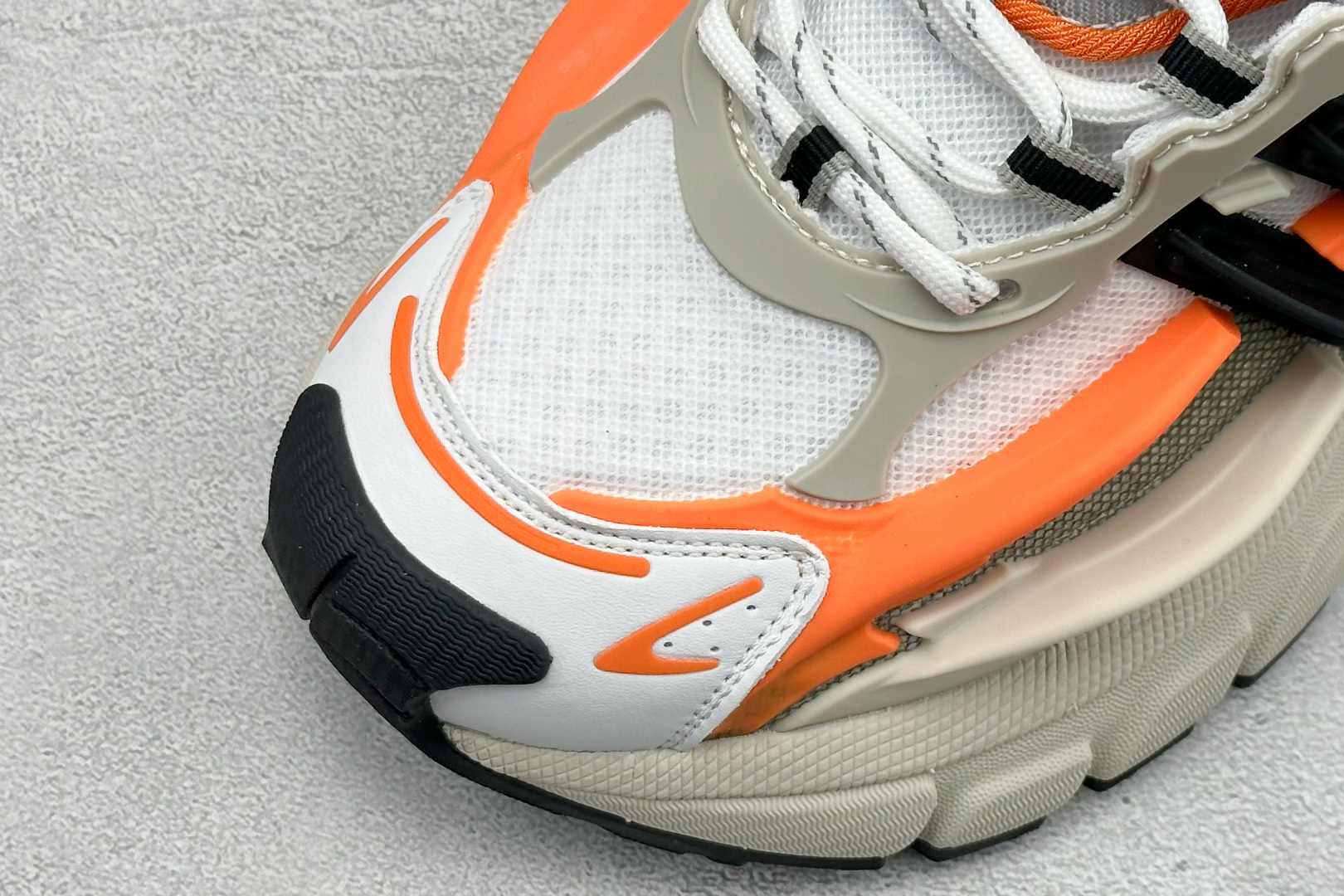 Pharrell x AD Adistar Jellyfish 联名款低帮复古风老爹鞋 JP9261