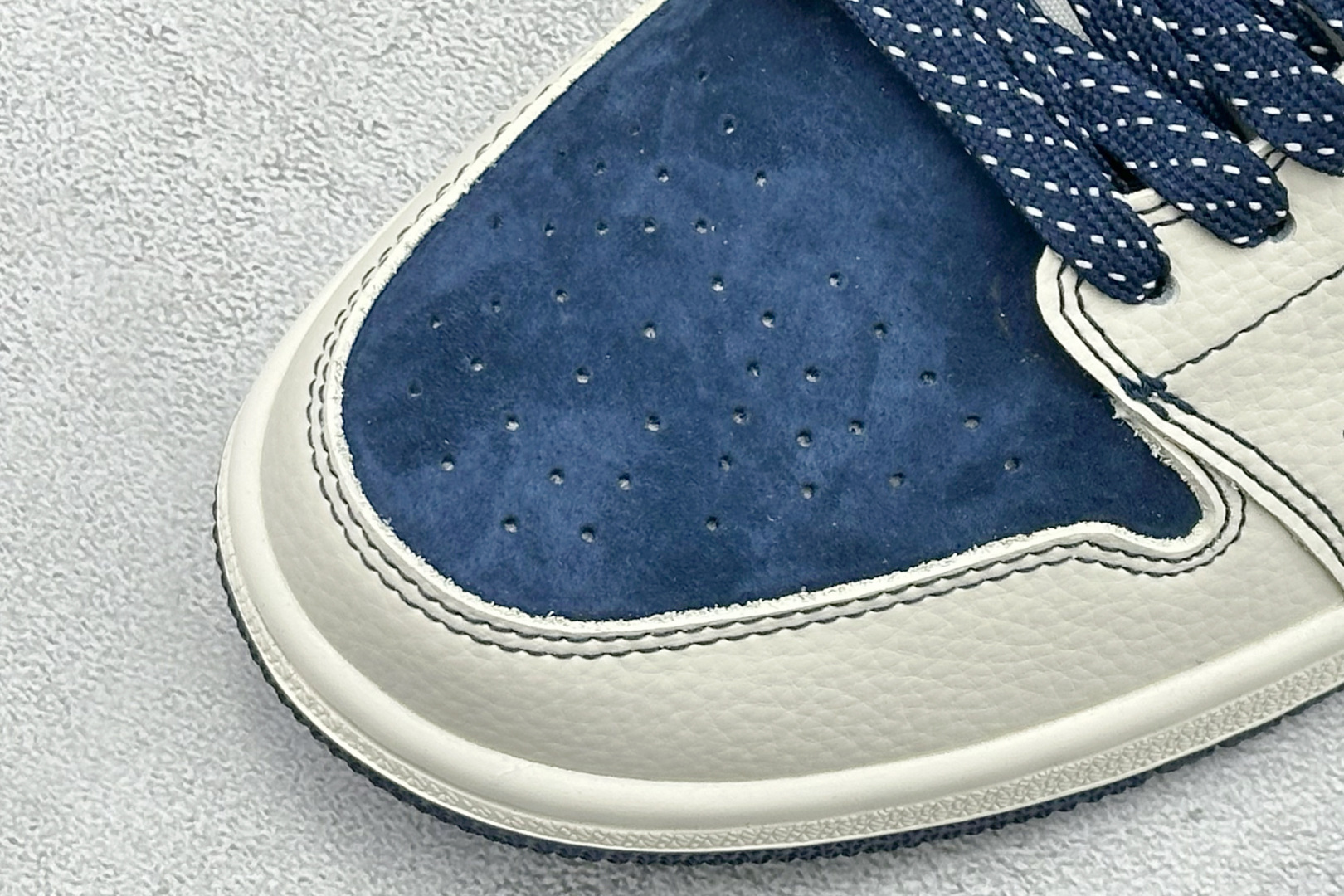 Air Jordan 1 Low AJ1 乔1 LV联名 高端定制 低帮复古篮球鞋 LB8888-002