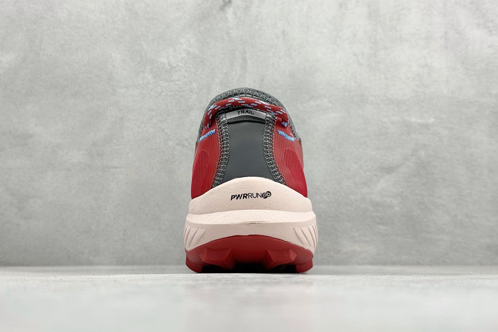 190 SAUCONY索康尼 ENDORPHIN RIFT系列 低帮缓震跑步鞋 S10856-31