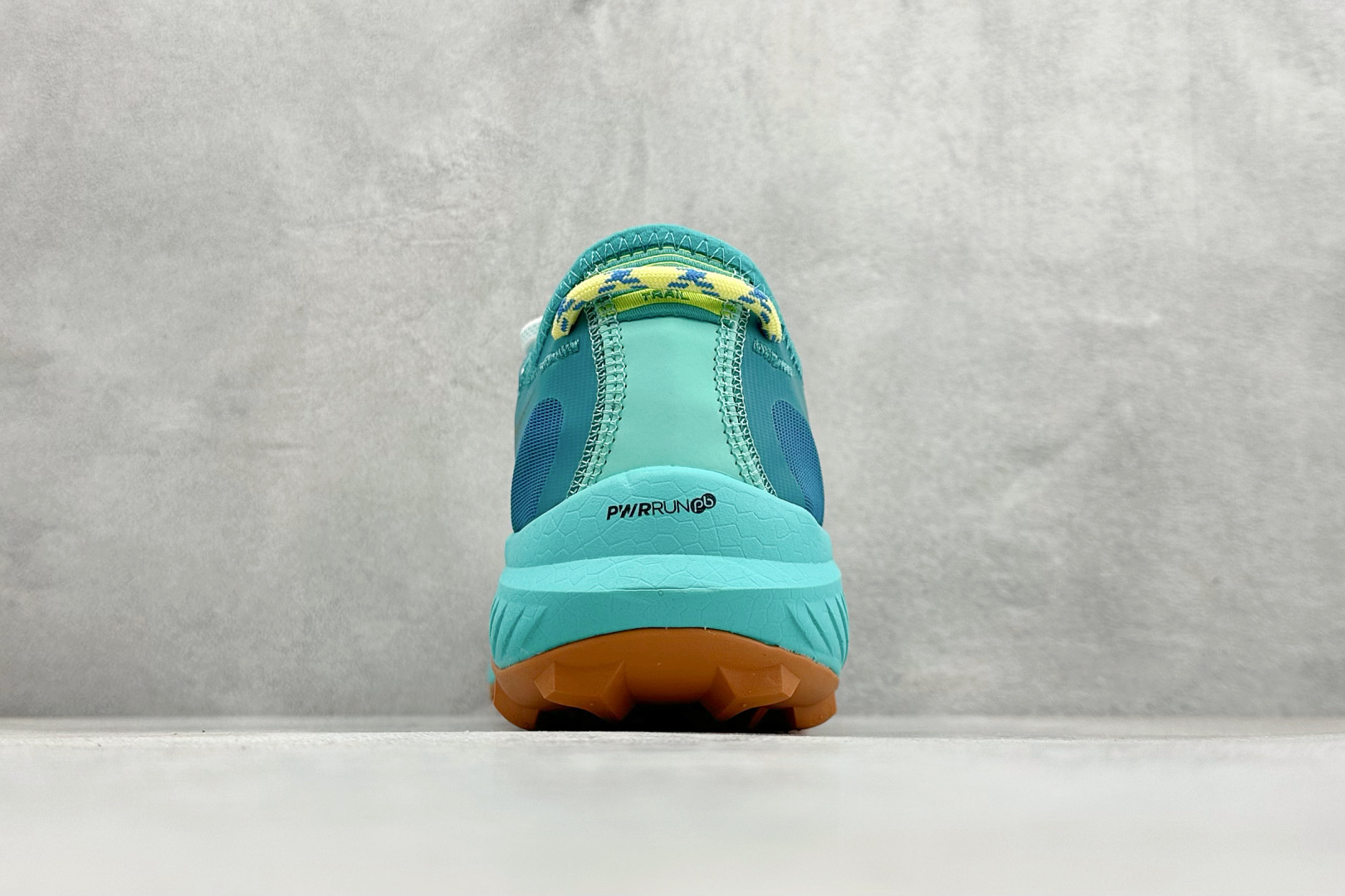 190 SAUCONY索康尼 ENDORPHIN RIFT系列 低帮缓震跑步鞋 S10856-20