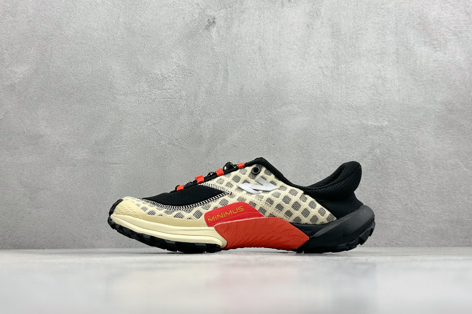 XC版New Balance NB MT10O 舒适时尚 减震耐磨 低帮 生活休闲鞋 WTM10LH1