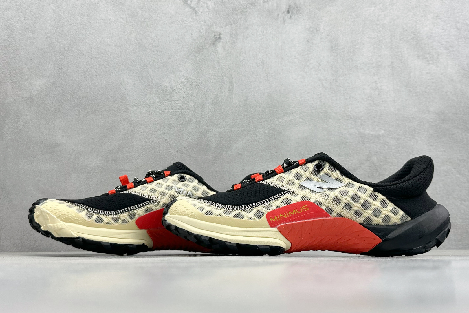 XC版New Balance NB MT10O 舒适时尚 减震耐磨 低帮 生活休闲鞋 WTM10LH1