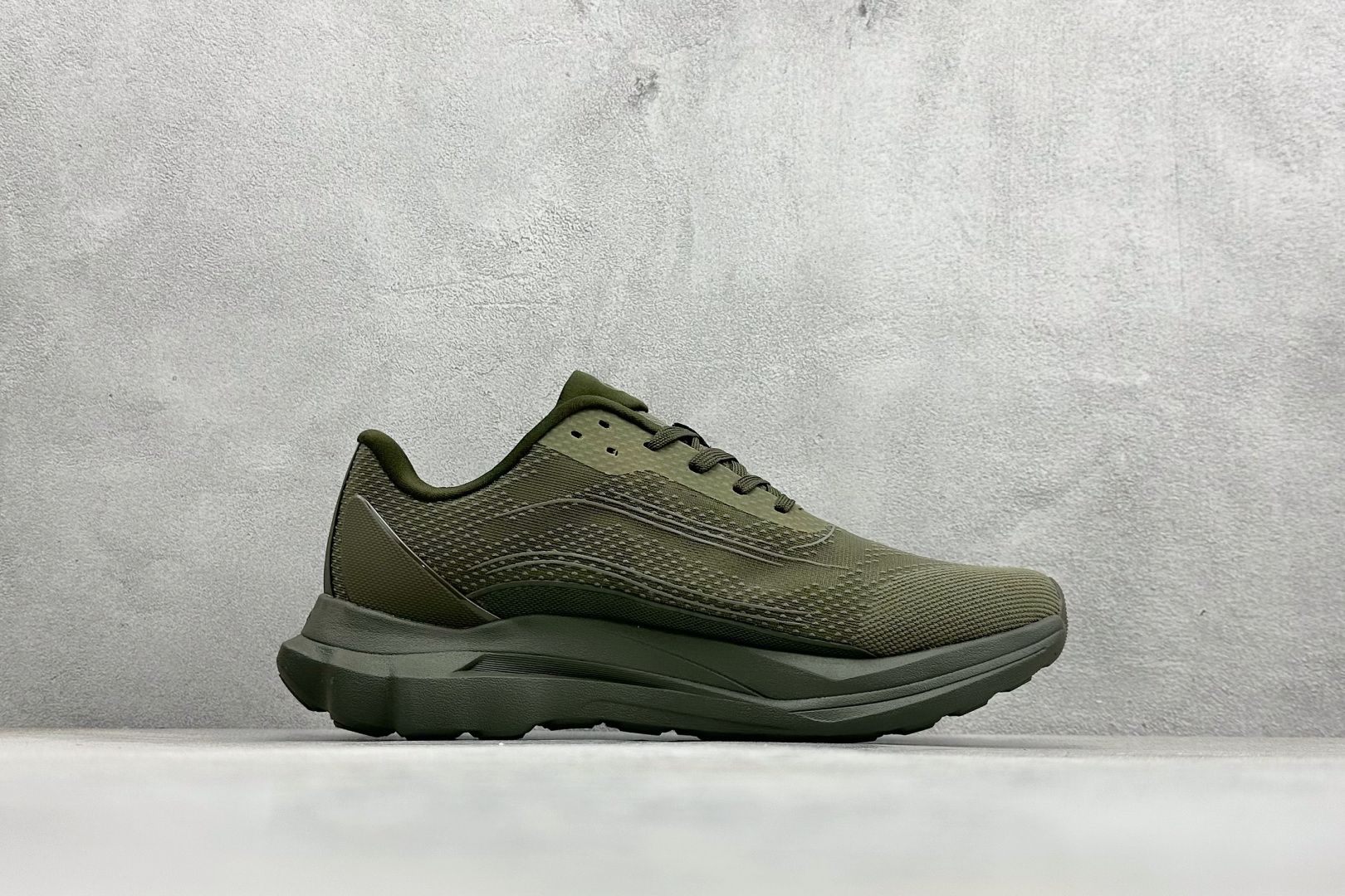 180 K版alo 25ss夏季新款 厚底 休闲 RUNNER 运动跑步鞋 A0590U-Chinese UA Cheap High Quatity Brand Clothes Bags handbags Sneakers wholesale wholesaler seller from China Factory suppliers Fashion Clothing Shoes best Quality Beautiful Price 180 K版alo 25ss夏季新款 厚底 休闲 RUNNER 运动跑步鞋 A0590U