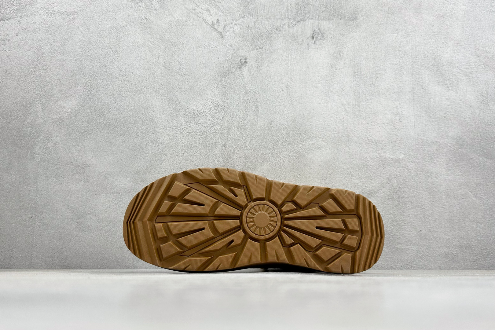 280 UGG Tasman Weather Hybrid 塔斯曼混合系列 秋冬新品 户外男士中帮休闲马丁靴 U9808