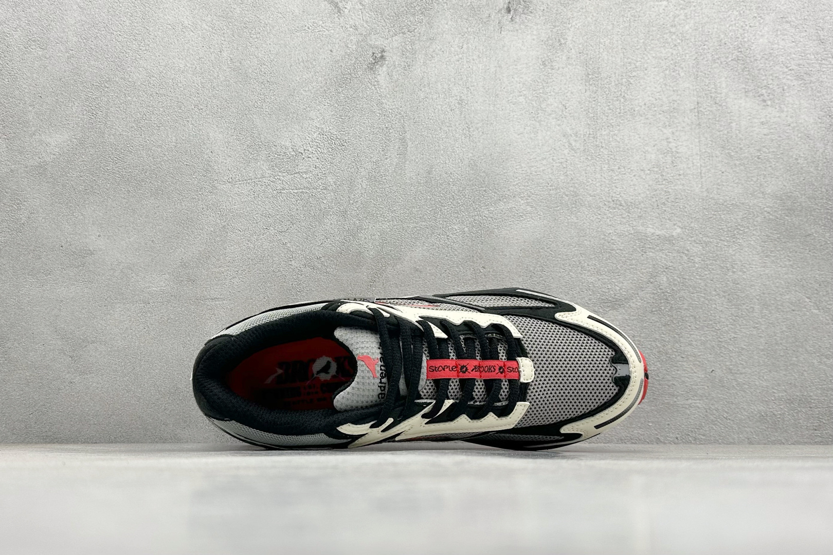 200 Brooks 布鲁克斯 Staple x Adrenaline GTS 4 超弹轻盈跑步鞋 低帮透气缓震支撑休闲运动慢跑鞋 110508-1D-042-Chinese UA Cheap High Quatity Brand Clothes Bags handbags Sneakers wholesale wholesaler seller from China Factory suppliers Fashion Clothing Shoes best Quality Beautiful Price 200 Brooks 布鲁克斯 Staple x Adrenaline GTS 4 超弹轻盈跑步鞋 低帮透气缓震支撑休闲运动慢跑鞋 110508-1D-042