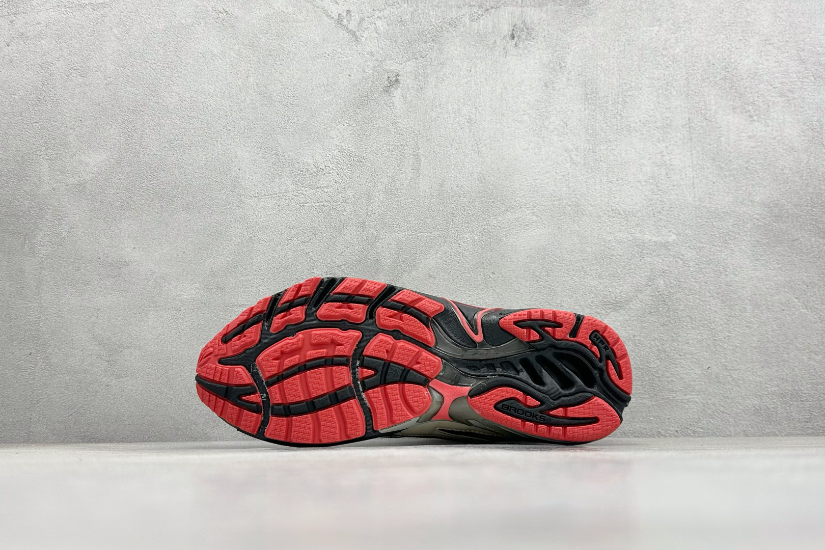 200 Brooks 布鲁克斯 Staple x Adrenaline GTS 4 超弹轻盈跑步鞋 低帮透气缓震支撑休闲运动慢跑鞋 110508-1D-042-Chinese UA Cheap High Quatity Brand Clothes Bags handbags Sneakers wholesale wholesaler seller from China Factory suppliers Fashion Clothing Shoes best Quality Beautiful Price 200 Brooks 布鲁克斯 Staple x Adrenaline GTS 4 超弹轻盈跑步鞋 低帮透气缓震支撑休闲运动慢跑鞋 110508-1D-042