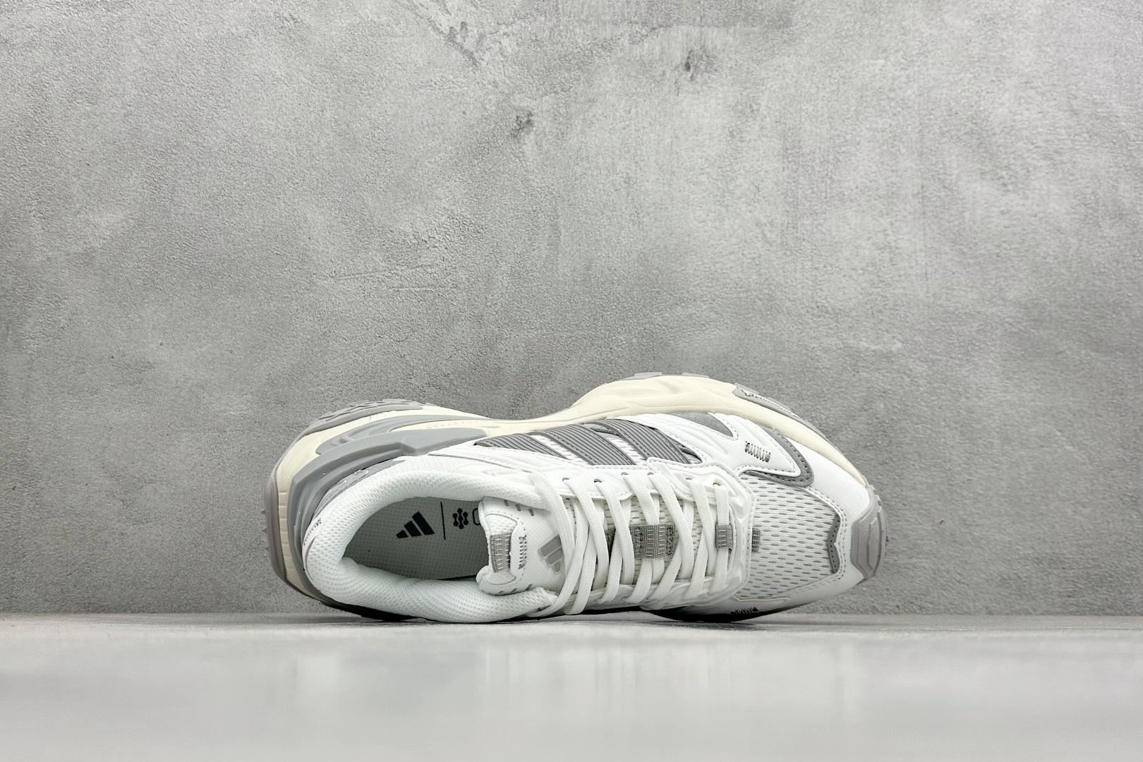 Adidas XLG STORM EDGE 舒适百搭减震耐磨透气老爹鞋 JQ4083