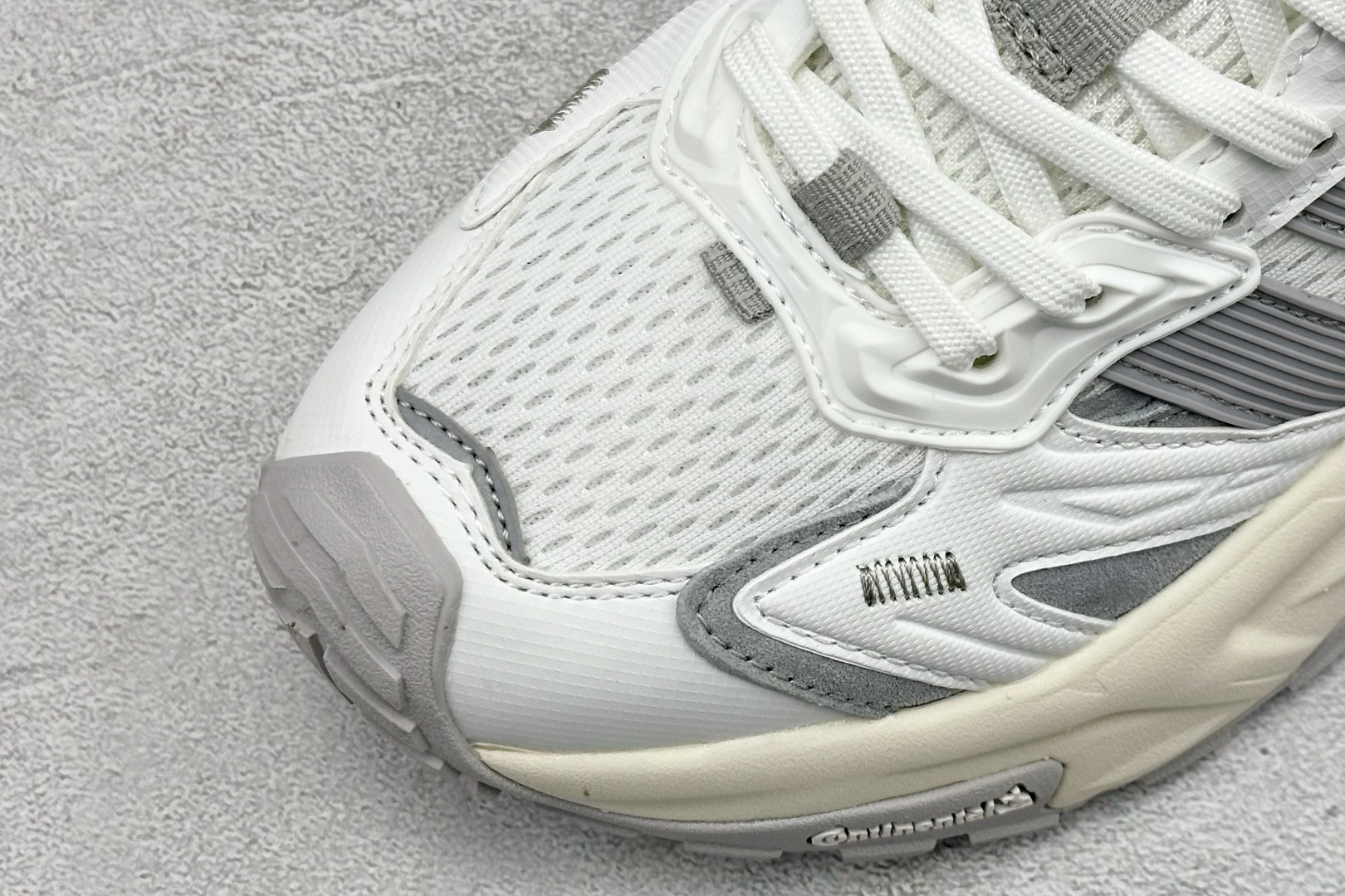 Adidas XLG STORM EDGE 舒适百搭减震耐磨透气老爹鞋 JQ4083