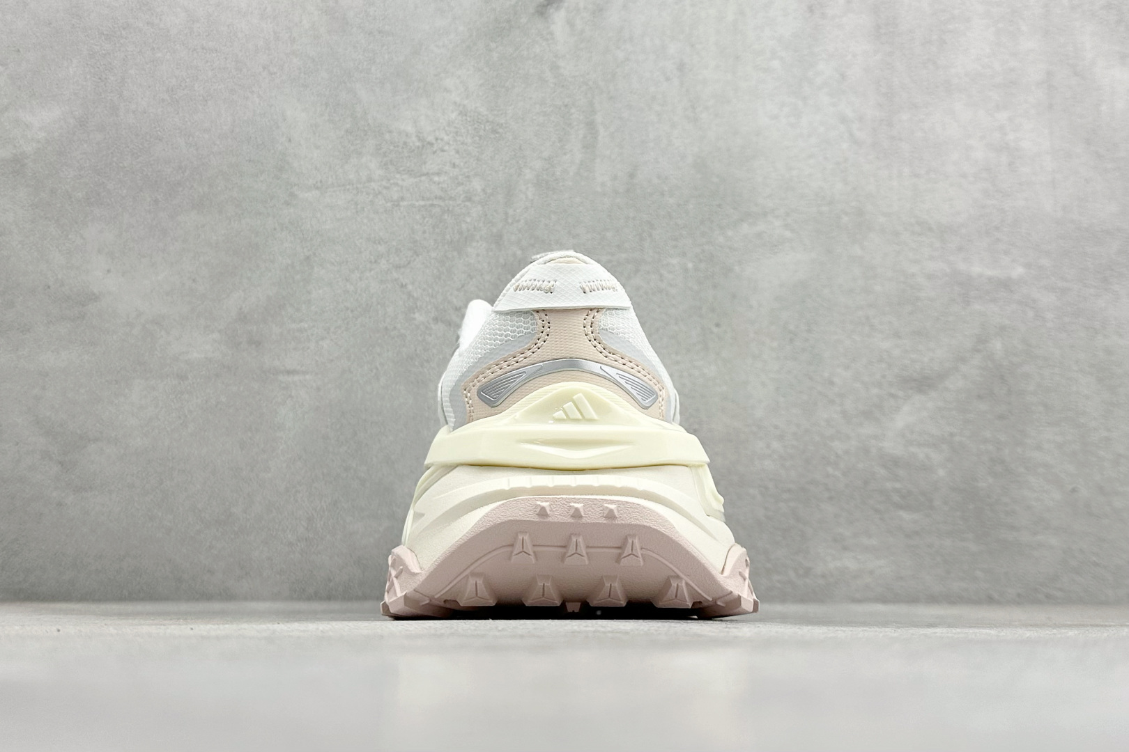 Adidas XLG STORM EDGE 舒适百搭减震耐磨透气老爹鞋 JQ4085