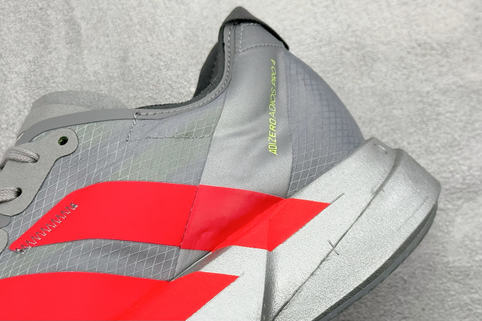 Adidas Adizero Adios 4 M 阿迪透气轻盈低帮跑步鞋 JR6372