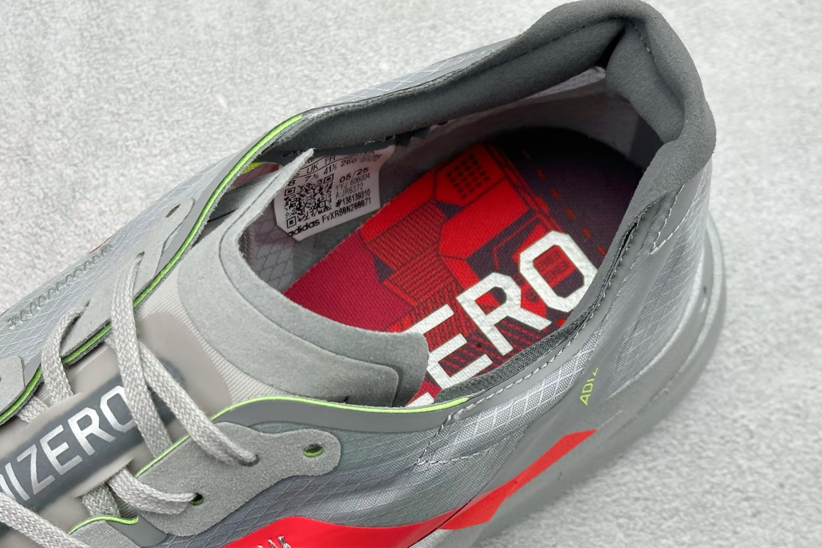 Adidas Adizero Adios 4 M 阿迪透气轻盈低帮跑步鞋 JR6372